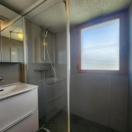 Appartement Avec Balcon Et Parking, A 2 Pas Des Telecabines De - Fr-1-629-74